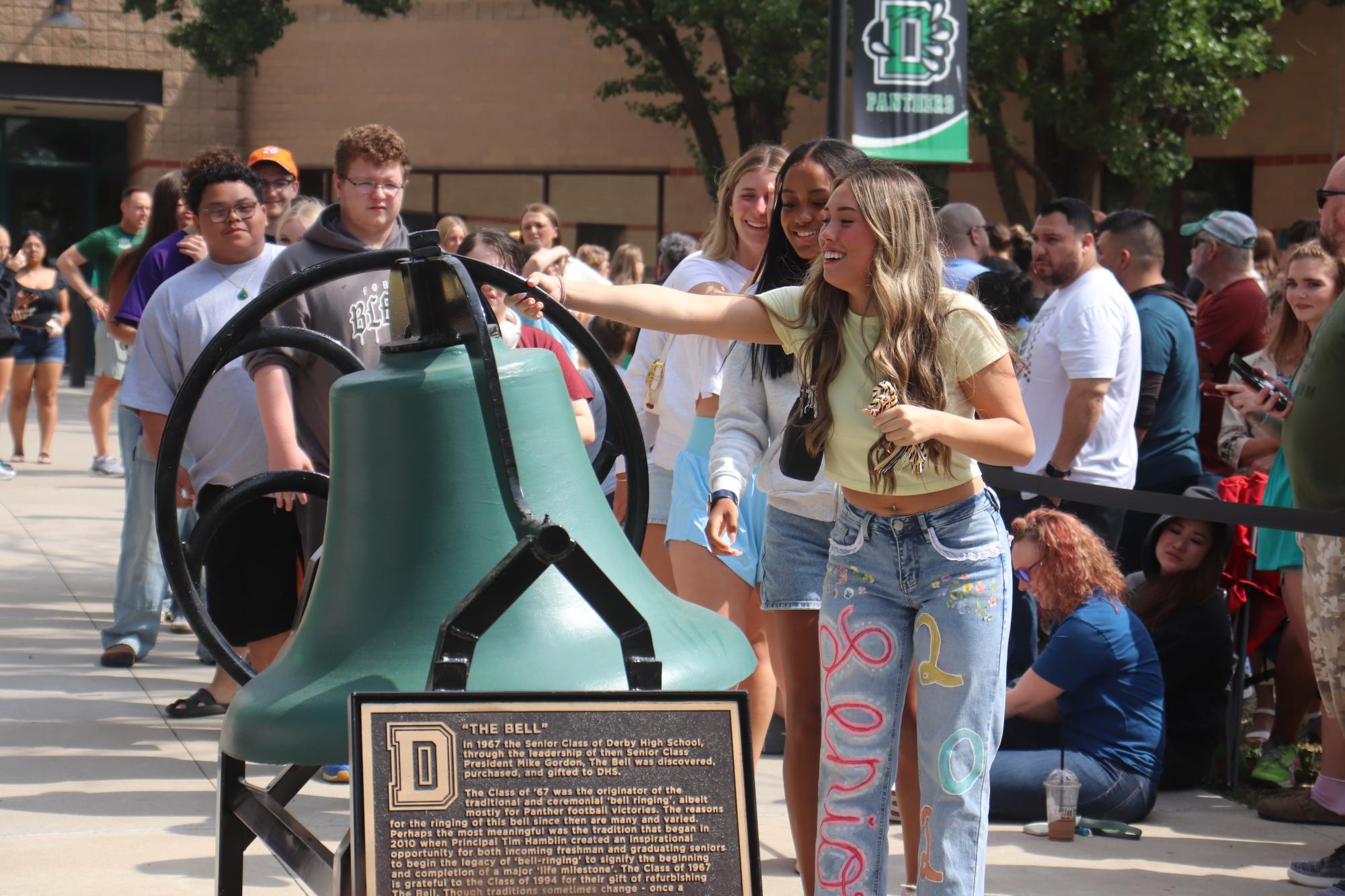Bell Ringing (Photos by Emmersyn Bonebrake)