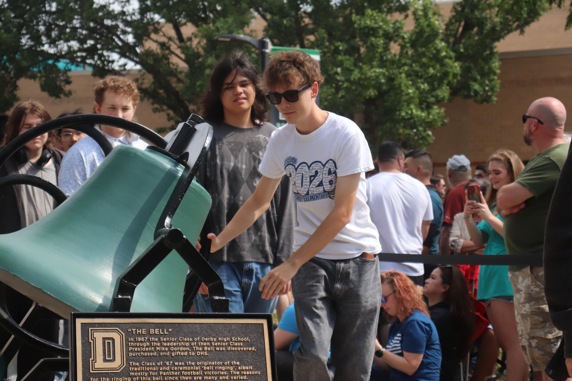 Bell Ringing (Photos by Emmersyn Bonebrake)