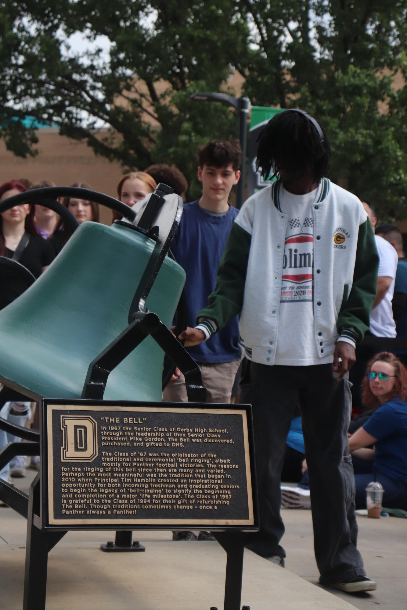 Bell Ringing (Photos by Emmersyn Bonebrake)