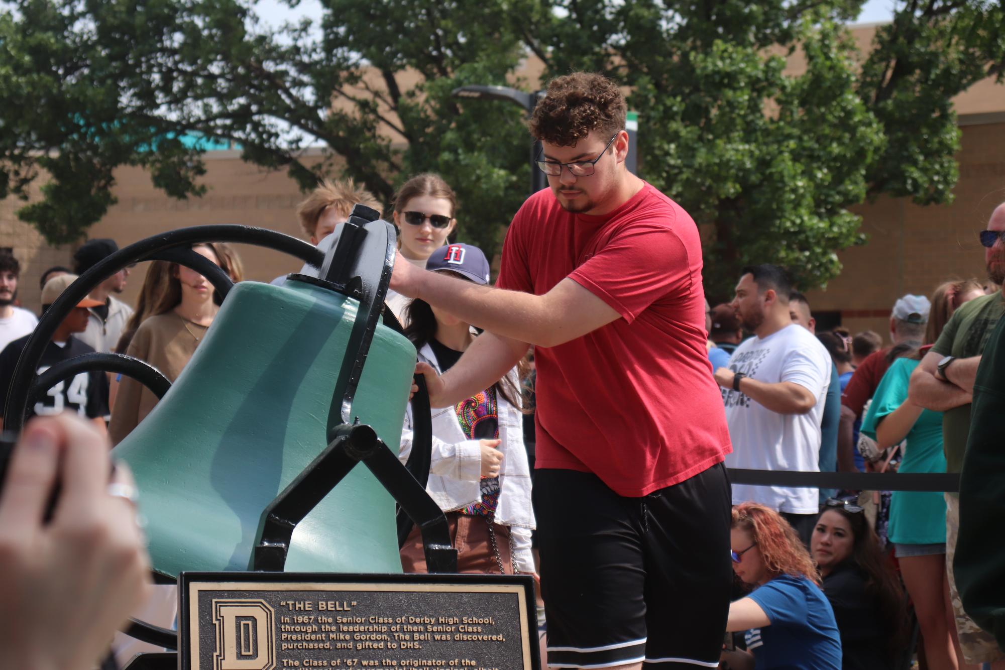 Bell Ringing (Photos by Emmersyn Bonebrake)