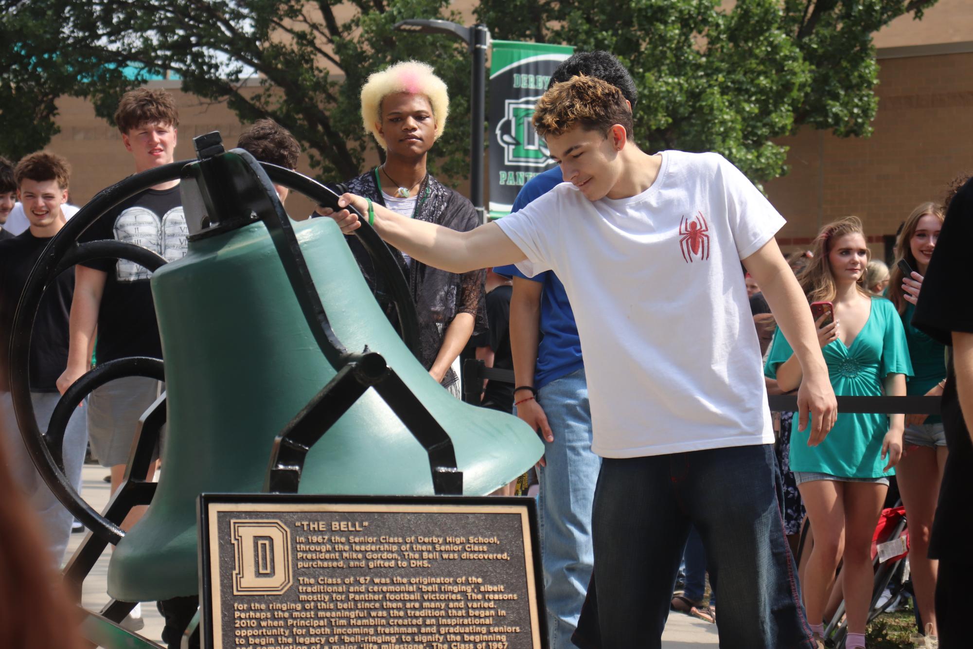 Bell Ringing (Photos by Emmersyn Bonebrake)