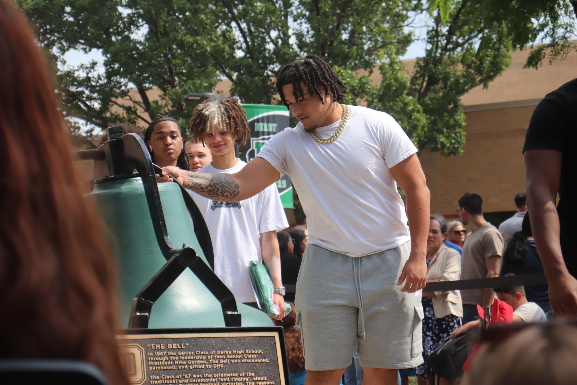 Bell Ringing (Photos by Emmersyn Bonebrake)