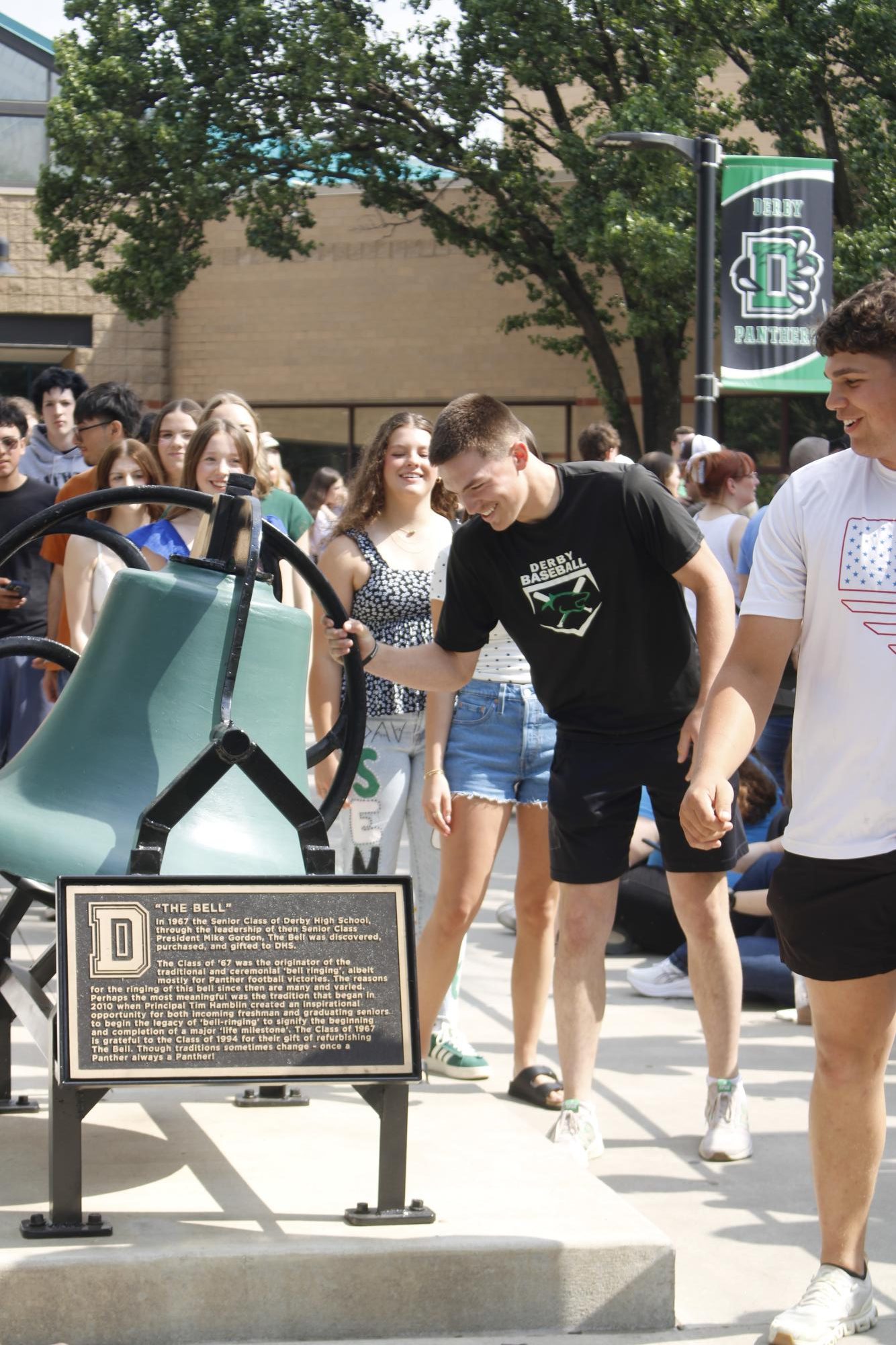 Bell Ringing (Photos by Maya Painchaud)