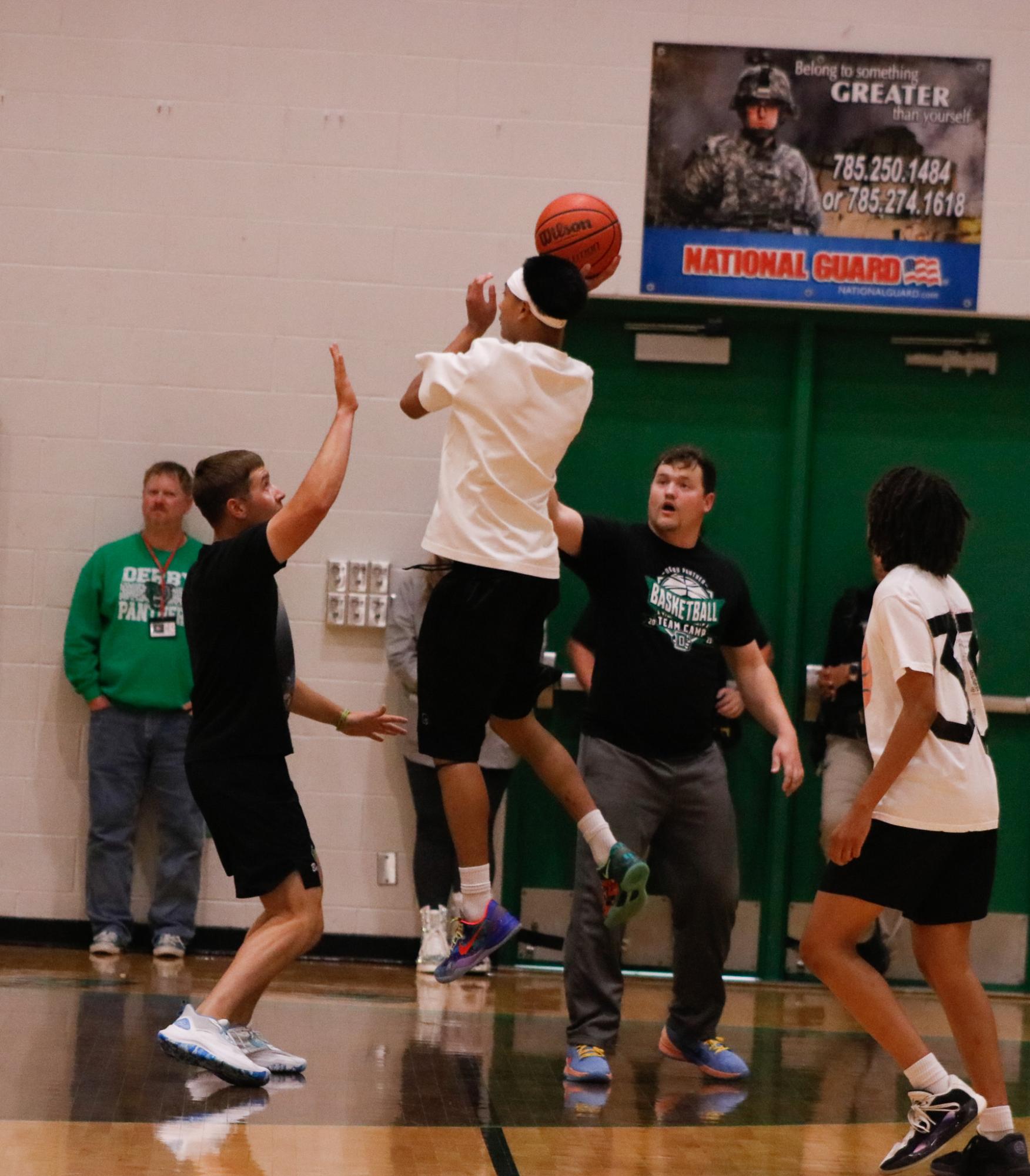 Seniors vs. Staff Basketball Game (Photos by Isadora Colgrove)