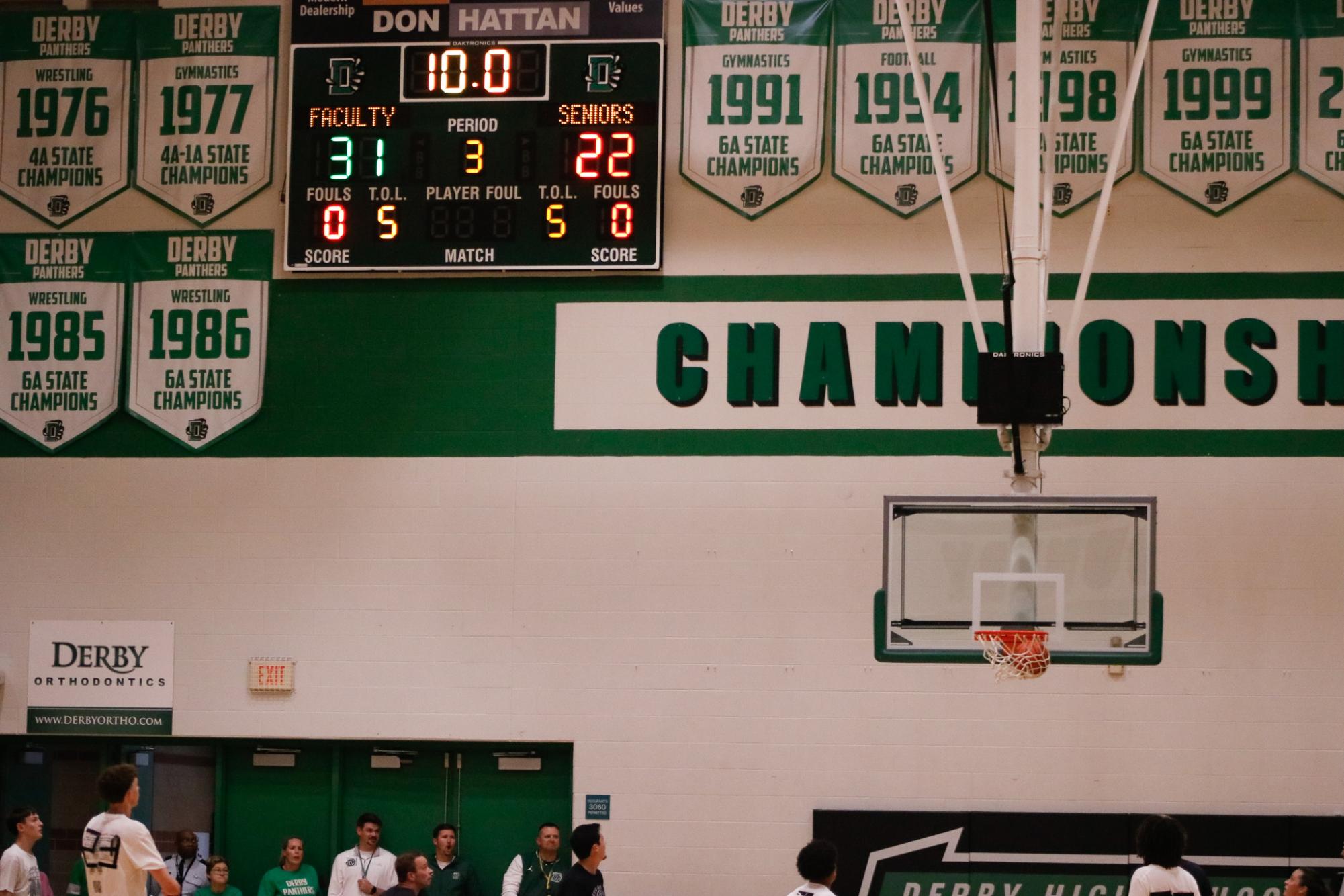Seniors vs. Staff Basketball Game (Photos by Isadora Colgrove)