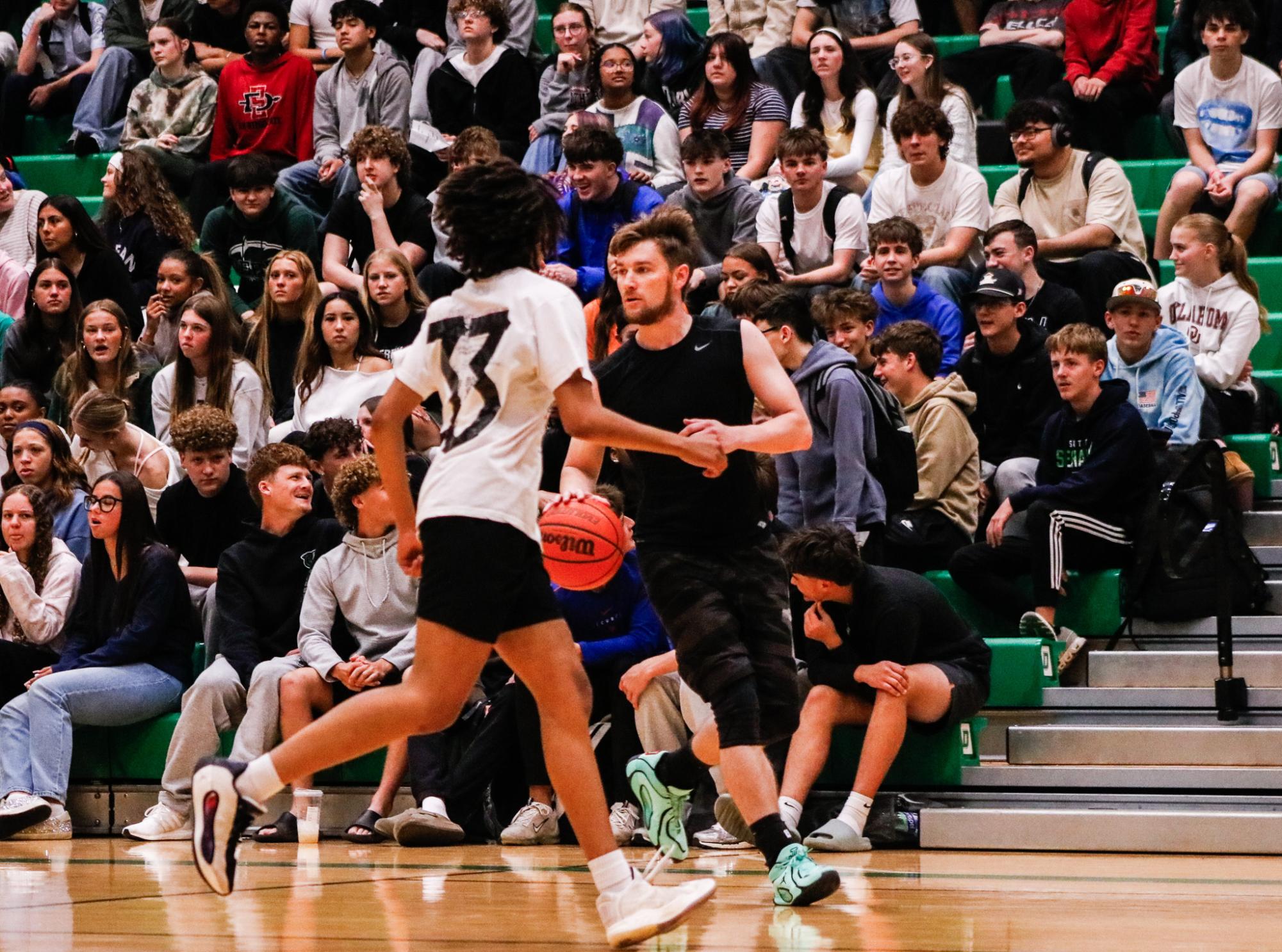 Seniors vs. Staff Basketball Game (Photos by Isadora Colgrove)